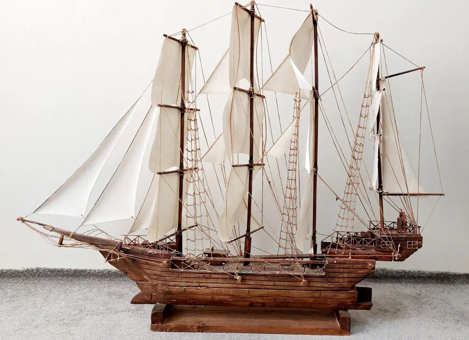 کشتی چوبی|مجسمه، تندیس، ماکت|ری, حمزهآباد|دیوار