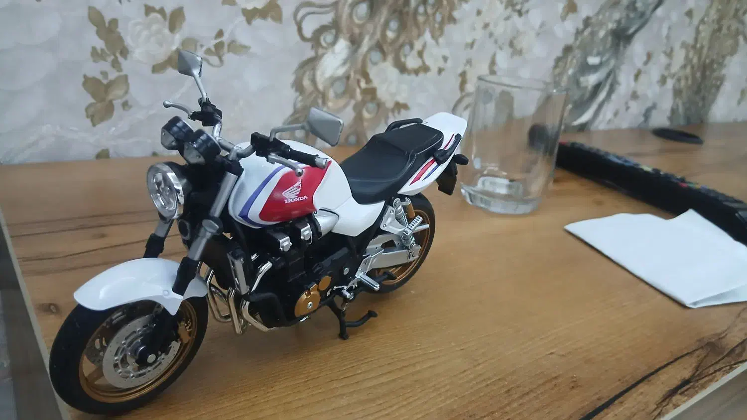 ماکت CB1300|اسباب‌‌بازی|رشت, حسین آباد|دیوار