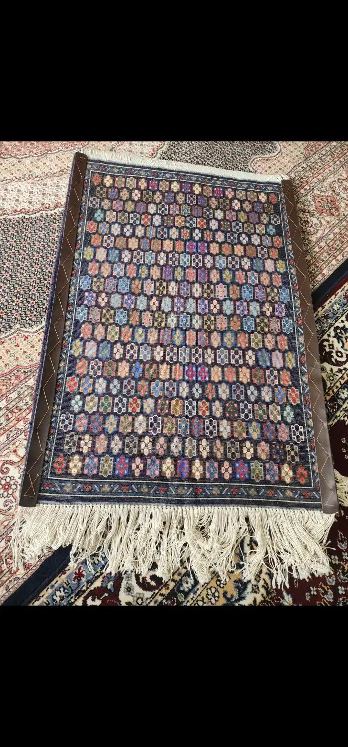 پادری زمینه سورمه ای تازه بافت شده|پادری|اردبیل, |دیوار