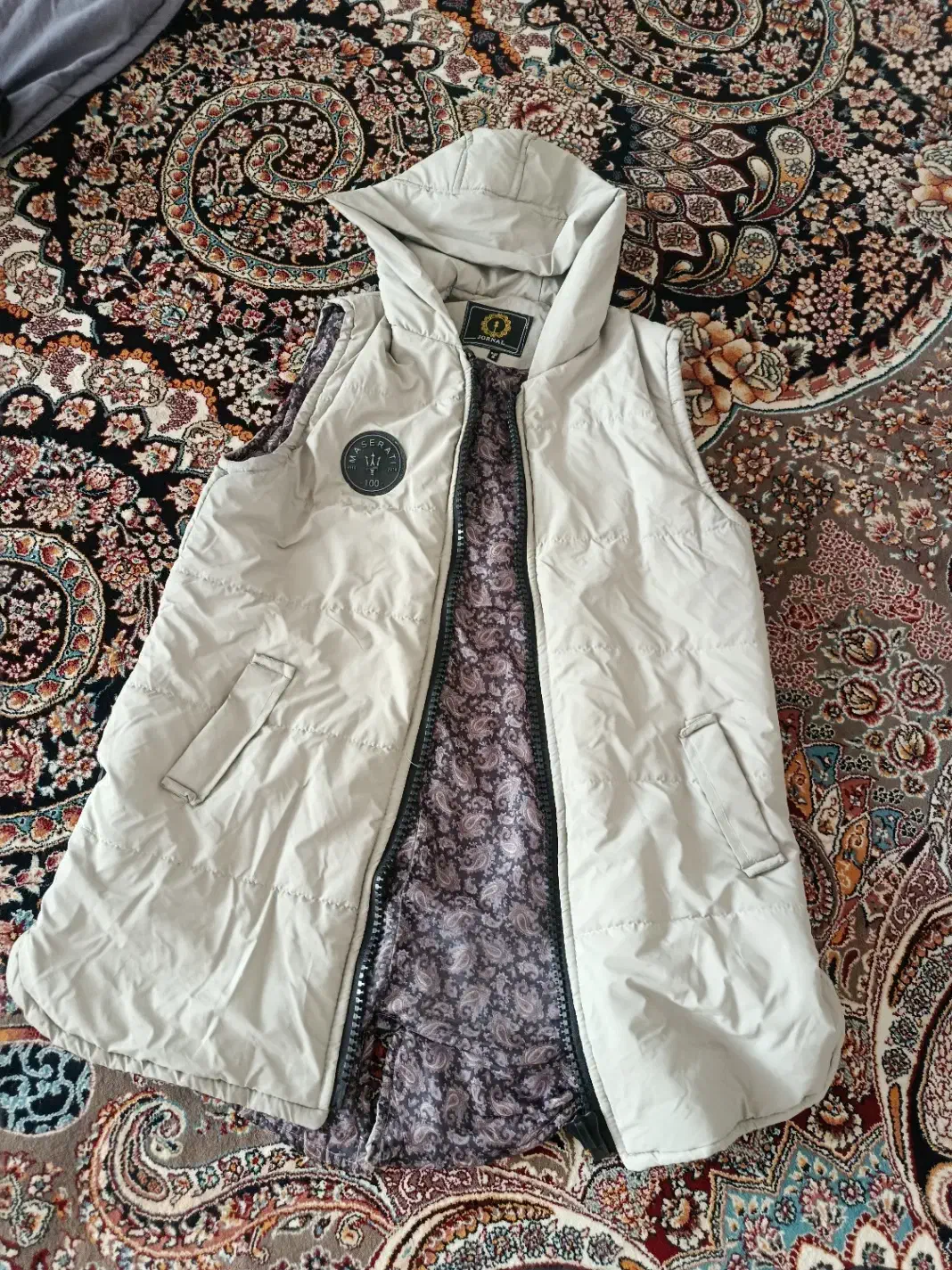 پافر|لباس|سبزوار, قدس|دیوار