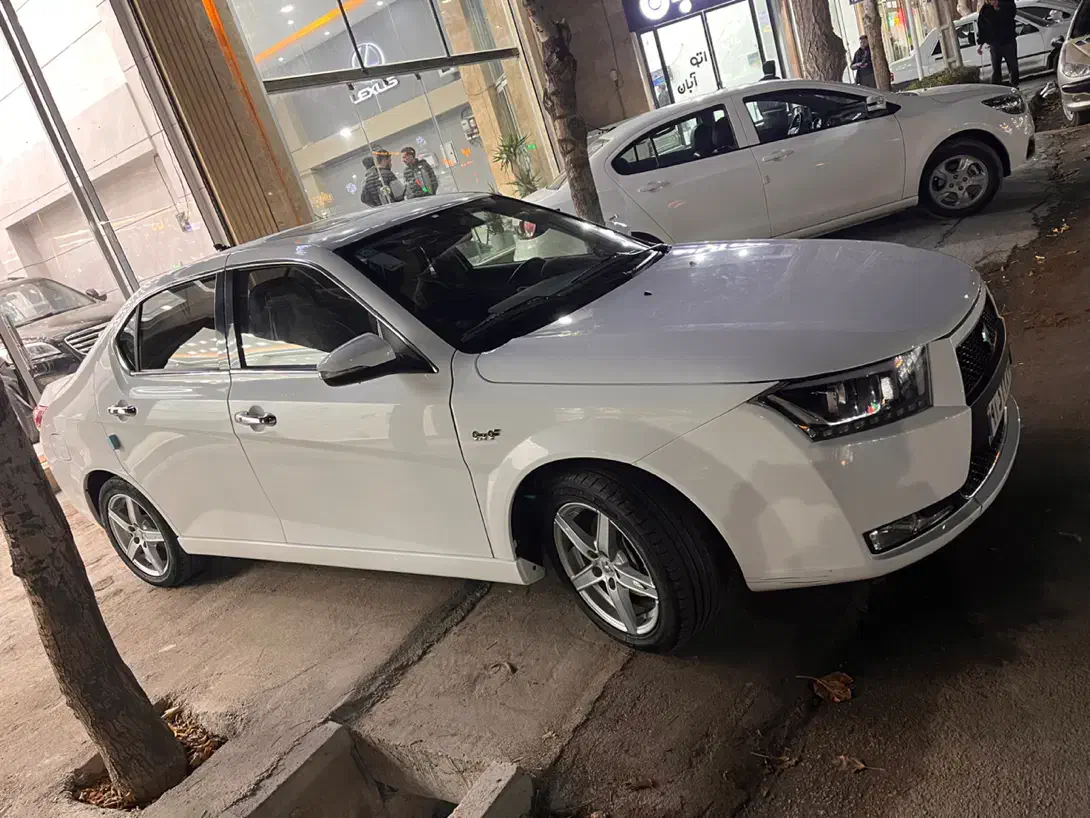 دنا پلاس توربو ۶ دنده|خودرو سواری و وانت|مشهد, بهاران|دیوار