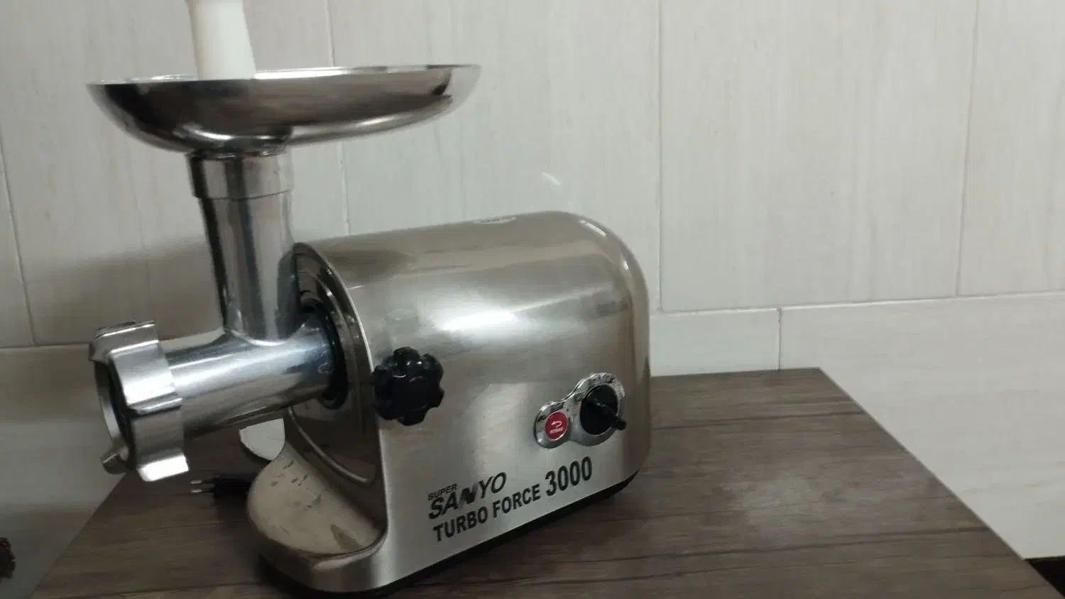 چرخ گوشت نیمه صنعتی نوی نو‌|سایر لوازم برقی|ری, دیلمان|دیوار