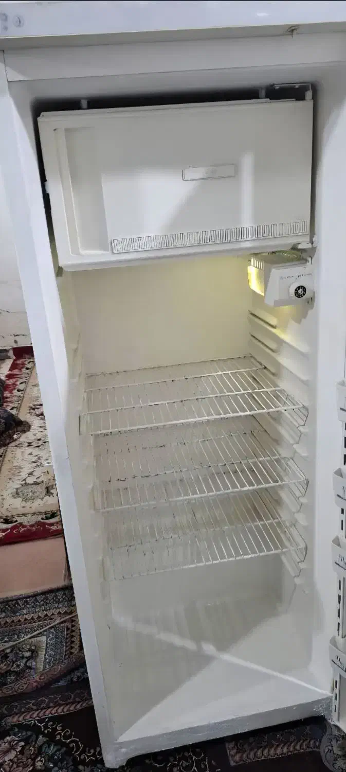 یخچال قدیمی با اصالت تمیز|یخچال و فریزر|خرمشهر, |دیوار