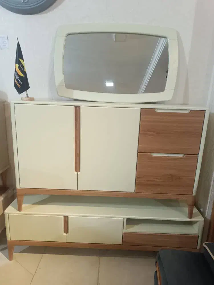 آینه کنسول های کرم گردویی مجموعه زرکالا|بوفه، ویترین، کنسول|یاسوج, |دیوار