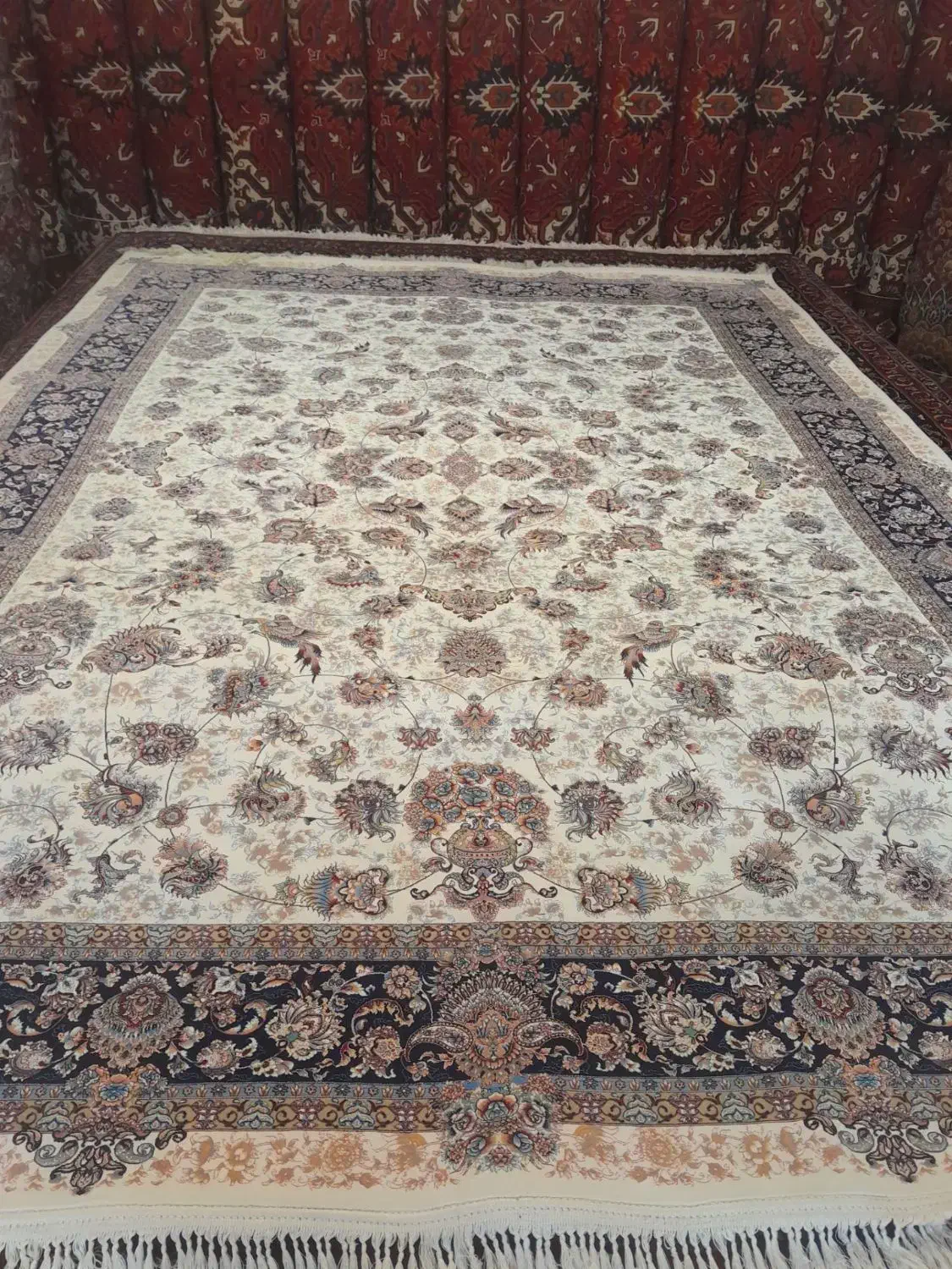 جفت ۹متری ماشینی|فرش|مراغه, |دیوار