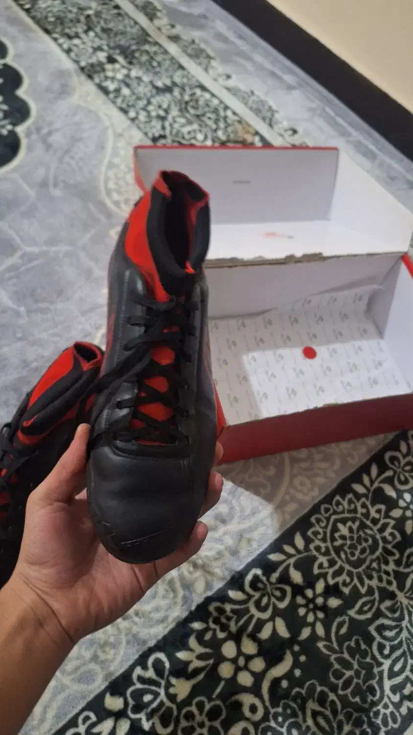 کفش چمن مدل QILOO سایز ۴۲|کیف، کفش، کمربند|یاسوج, |دیوار