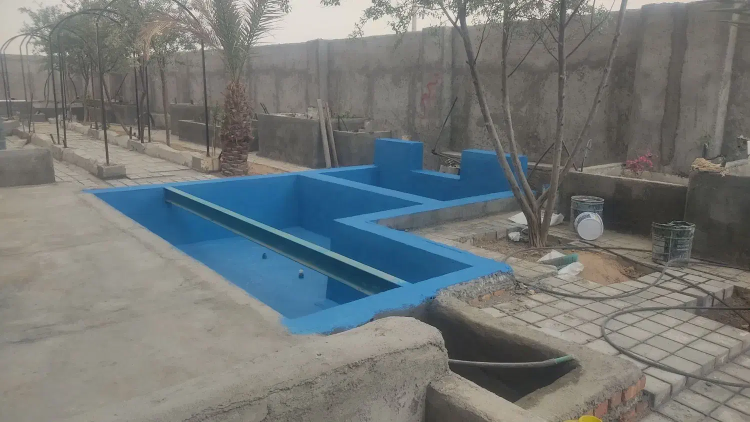 فروش و اجرای عایق رطوبتی نانو جایگزین ایزوگام|خدمات پیشه و مهارت|زاهدان, |دیوار