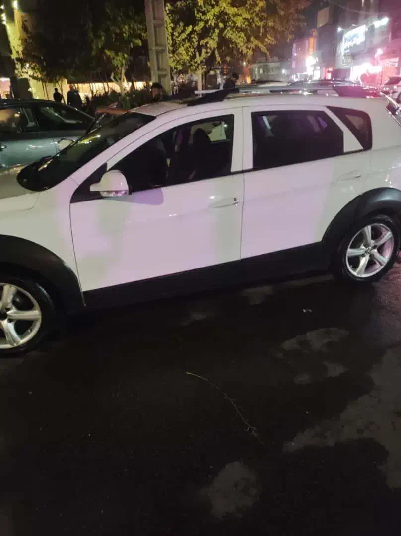 اچ سی کراس مدل ۹۶ تمیز|خودرو سواری و وانت|مشهد, سجاد شهر|دیوار