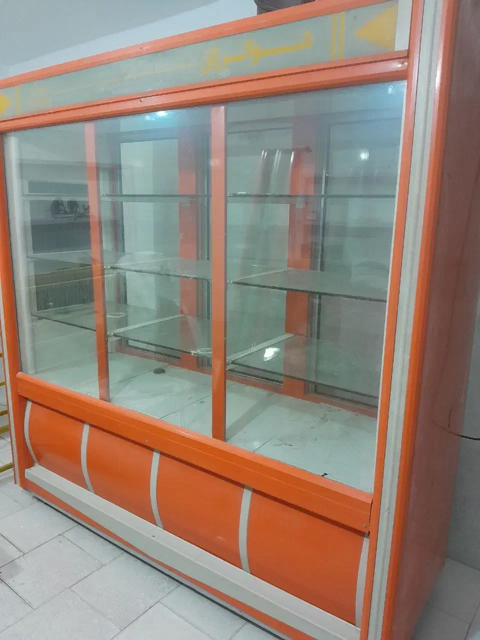 یخچال مغازه ویترینی ۲ متری|فروشگاه و مغازه|همدان, |دیوار