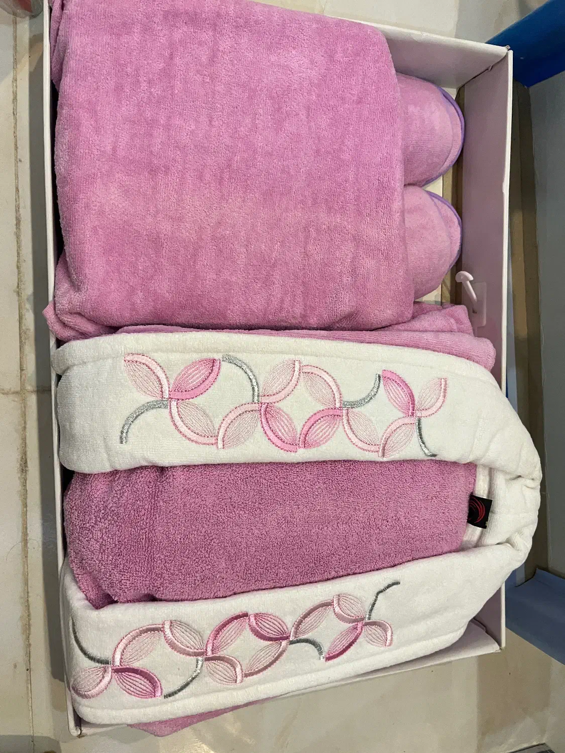 حوله لباسی|لوازم حمام|برخوار, |دیوار