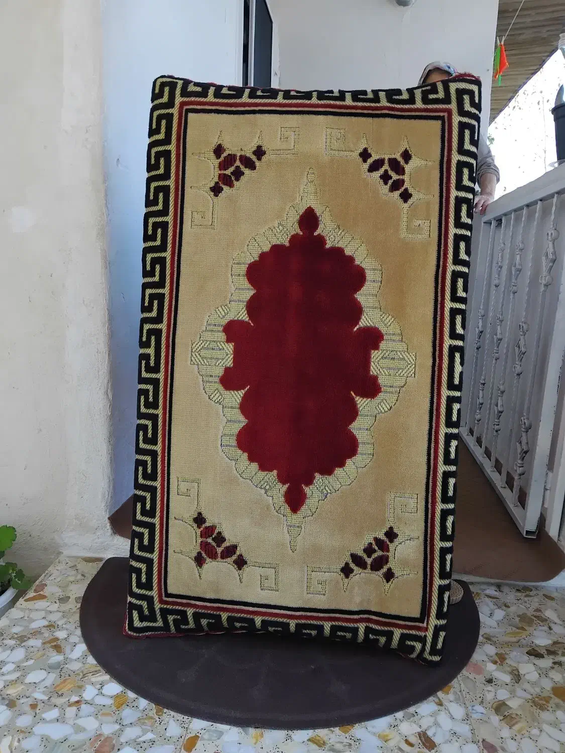 پشتی در حد نو|پشتی|رودسر, |دیوار