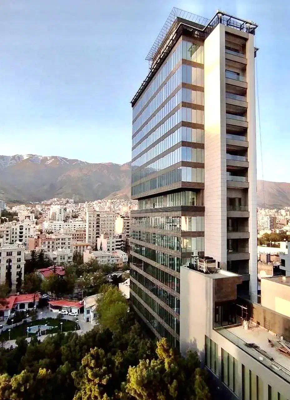 ۴۰۰متر آکواریوم در برج باغ مدرن