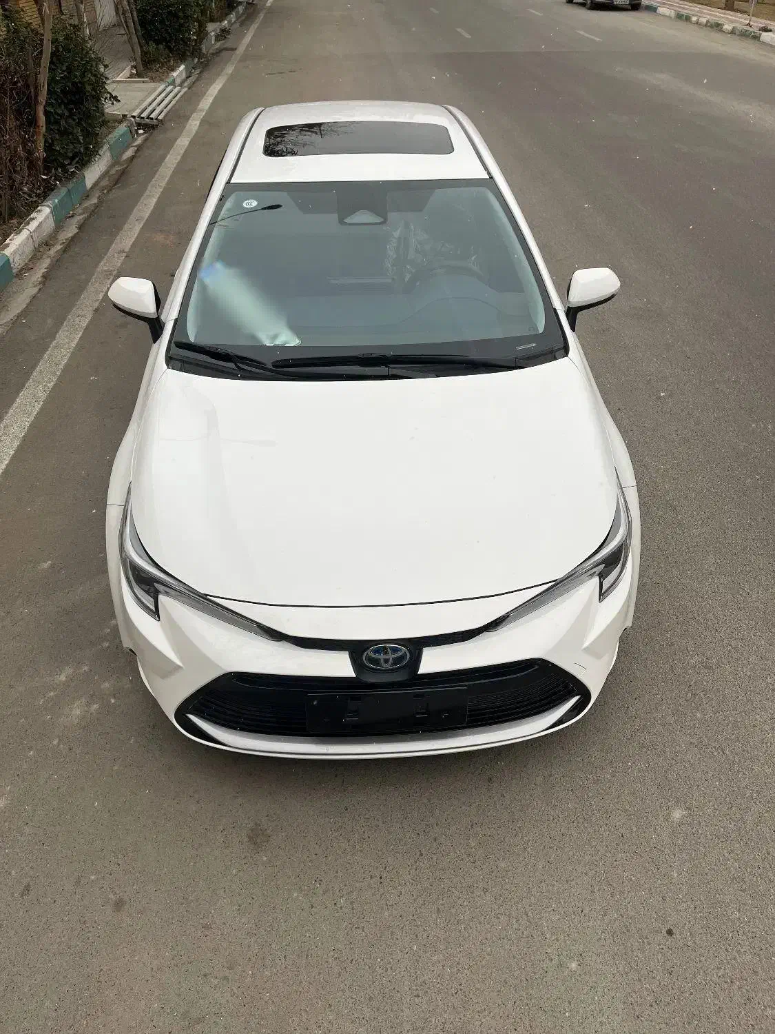 تویوتا کرونا لوین ۱۸۰۰ هیبرید|خودرو سواری و وانت|تهران, سوهانک|دیوار