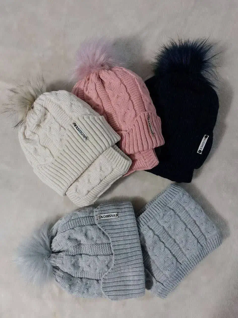 کلاه دخترونه و...|کفش و لباس بچه|یزد, |دیوار