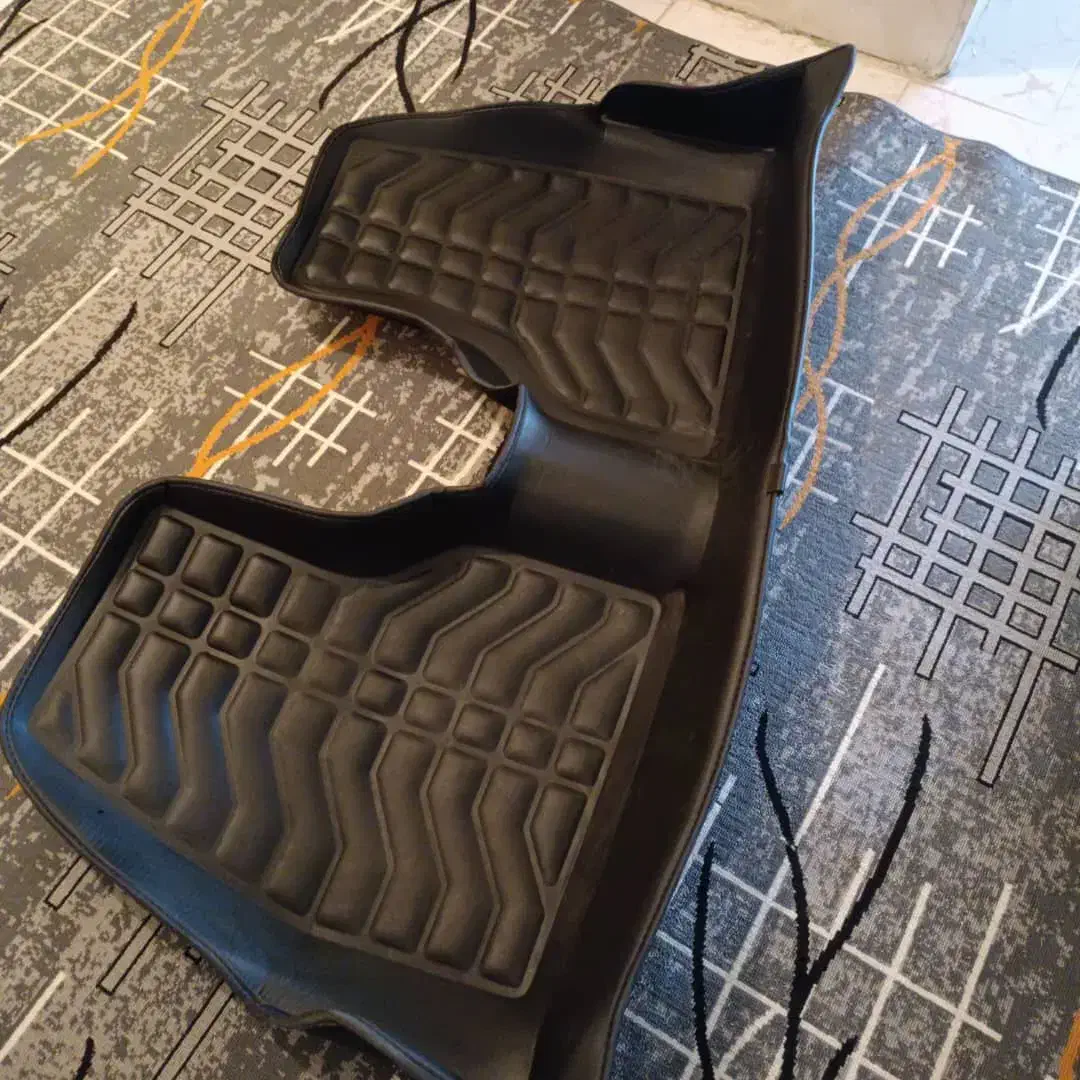 کف فرش دنا و روکش داشبورد|قطعات یدکی و لوازم جانبی|فولادشهر, B4|دیوار