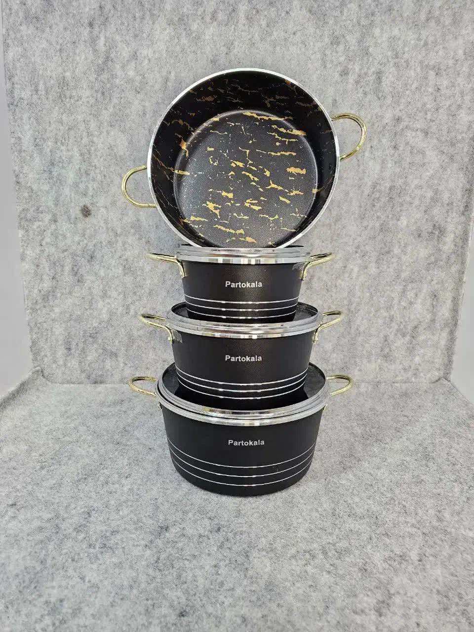 سرویس قابلمه۷پارچه گلدانی(تعویض قابلمه کهنه با نو)|ظروف پخت‌وپز|قم, ولیعصر|دیوار