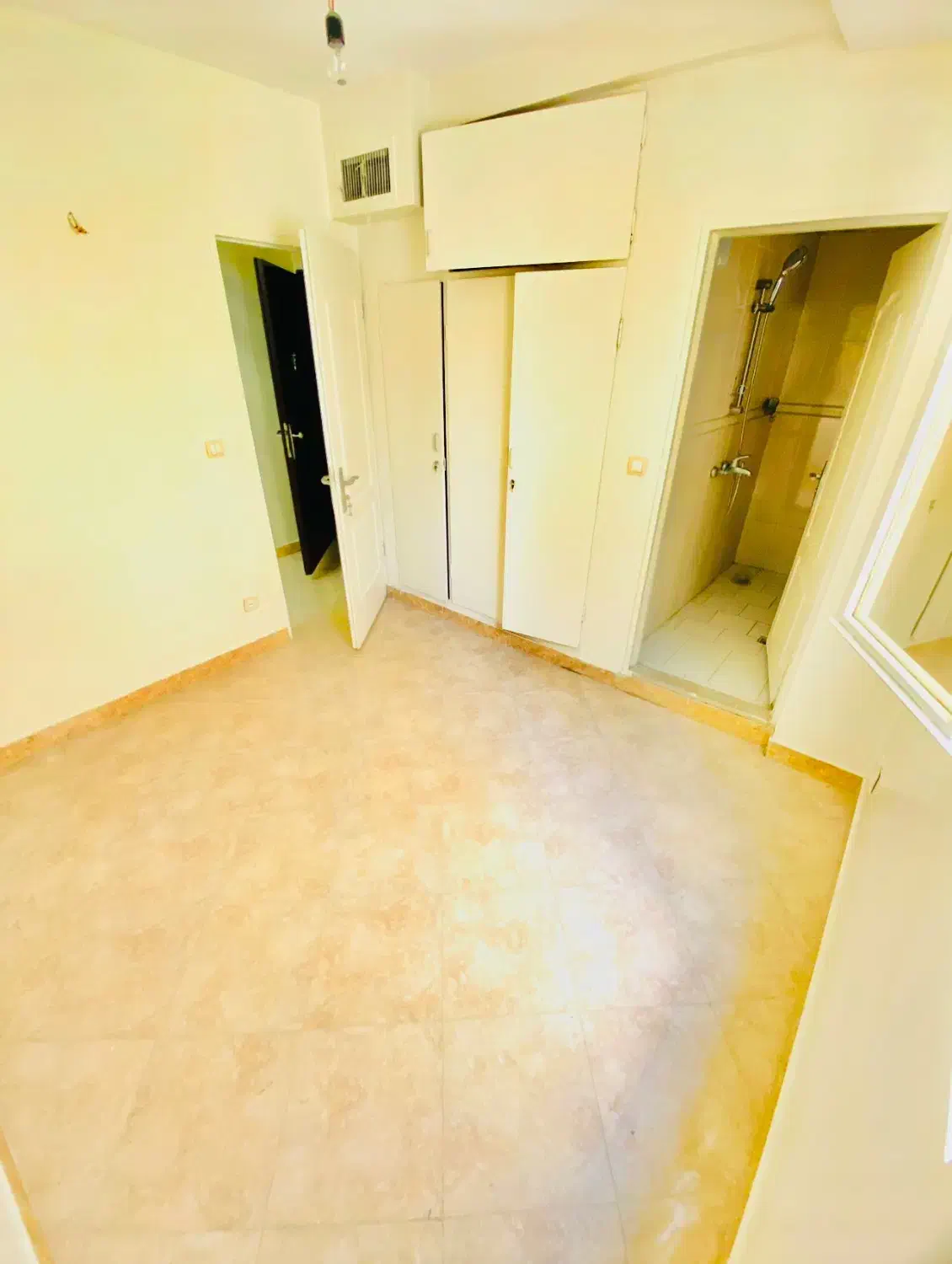 رهن و اجاره/۴۵ متری /با پارکینگ