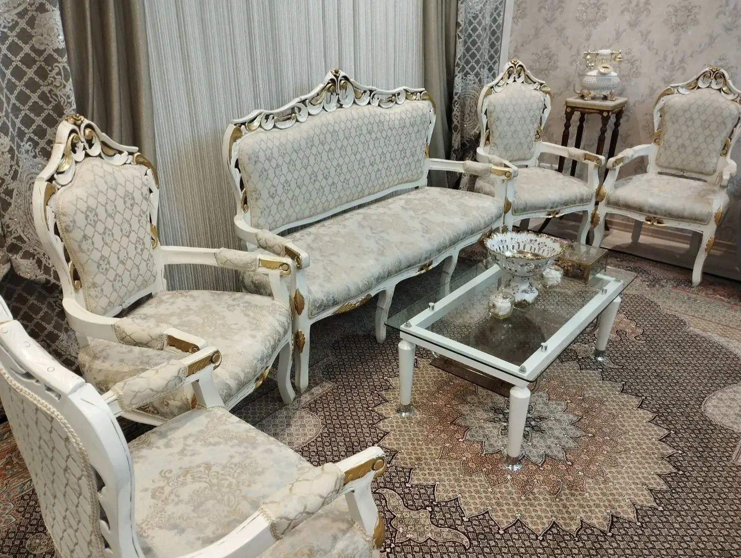 مبل سلطنتی (چوب اصل)|مبلمان خانگی و میز عسلی|اردبیل, |دیوار