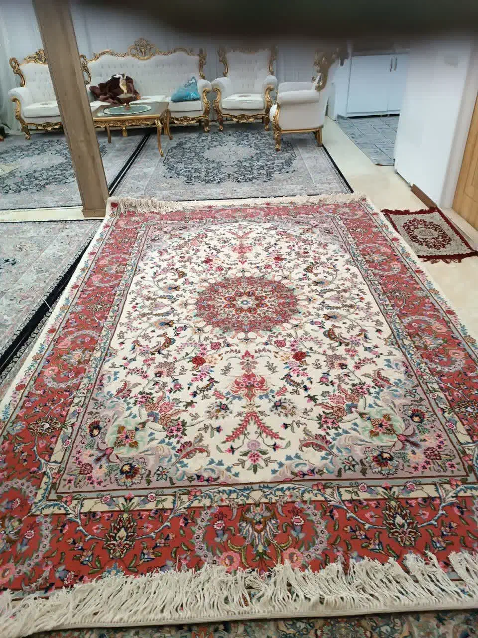 دوتخته فرش دستباف ۹متری|فرش|مشهد, شفا|دیوار