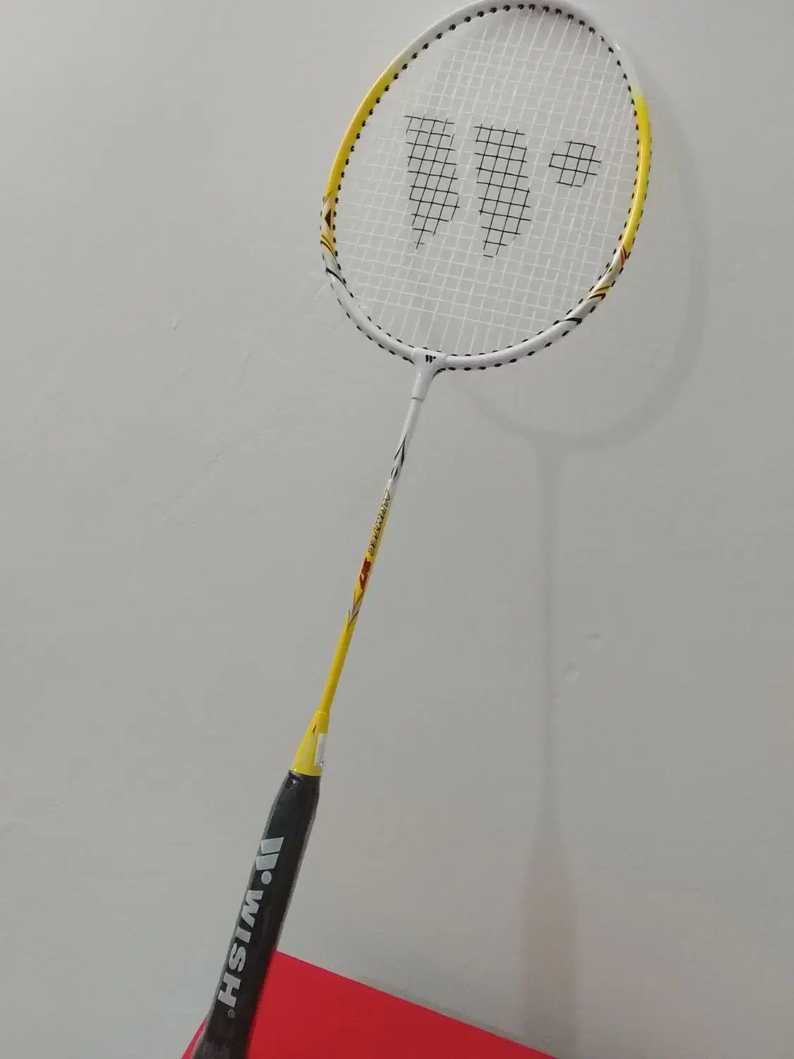 راکت بدمینتون مارک ویش 317|ورزشهای توپی|مشهد, کوی دروی|دیوار