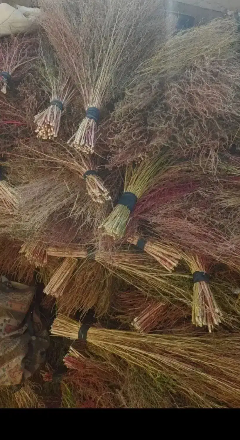 جارو محلی|لوازم نظافت|قروه, |دیوار