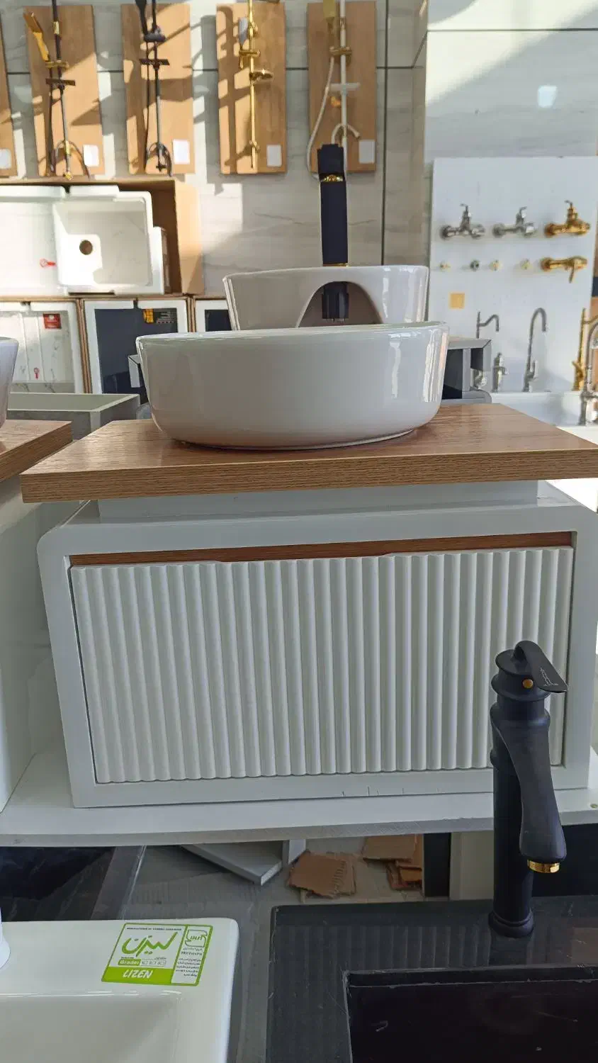 تولیدی کابین روشویی|لوازم سرویس بهداشتی|قزوین, |دیوار