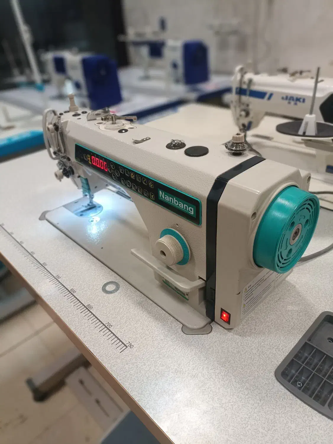 چرخ راسته دوز نان بنگ ، رویانگ ، منزو|چرخ خیاطی و ریسندگی|کرمانشاه, |دیوار