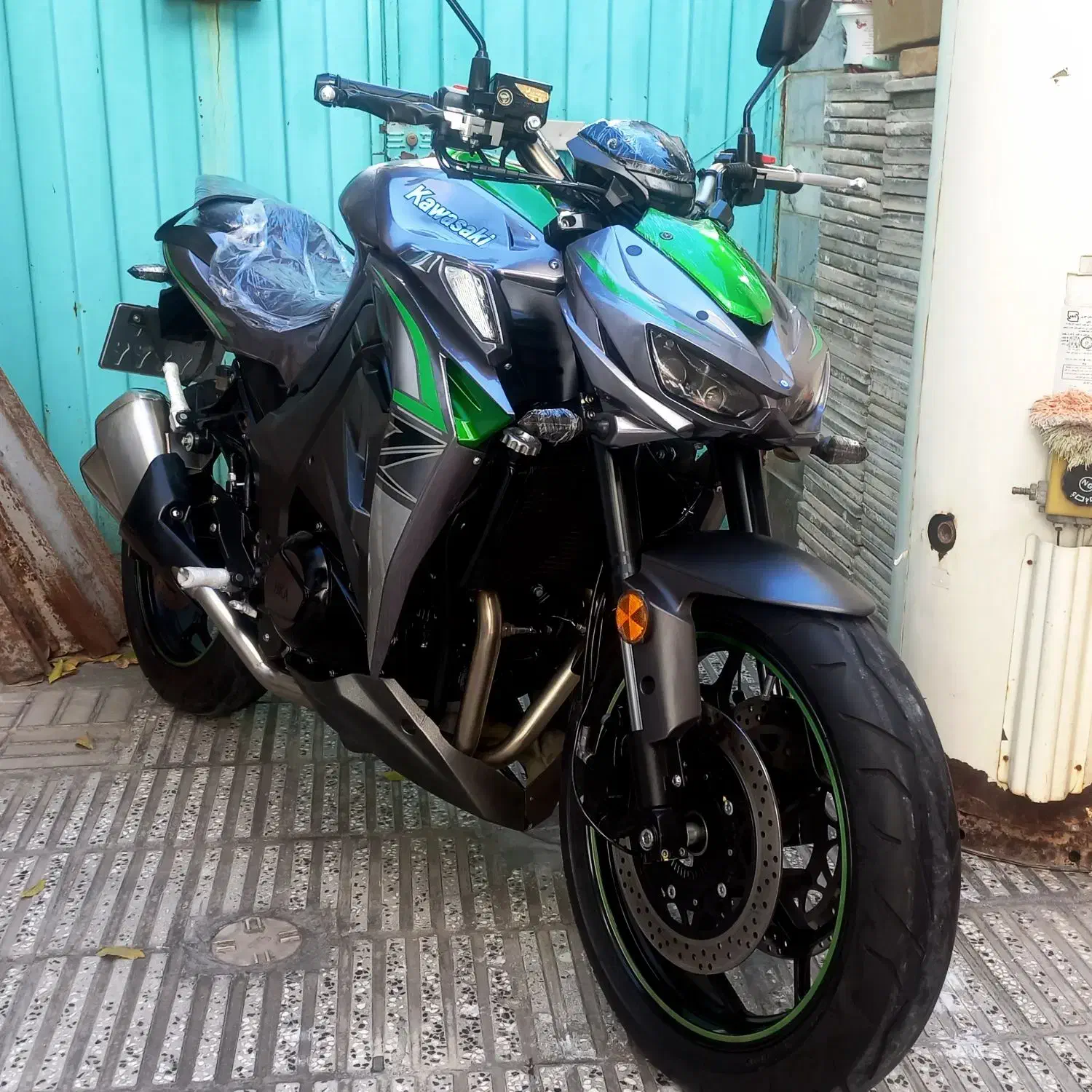 بلنتا ۳۰۰جفت سیلندر غول پلاک ملی صفر ۳۹۰تا دونه|موتورسیکلت|گرگان, |دیوار