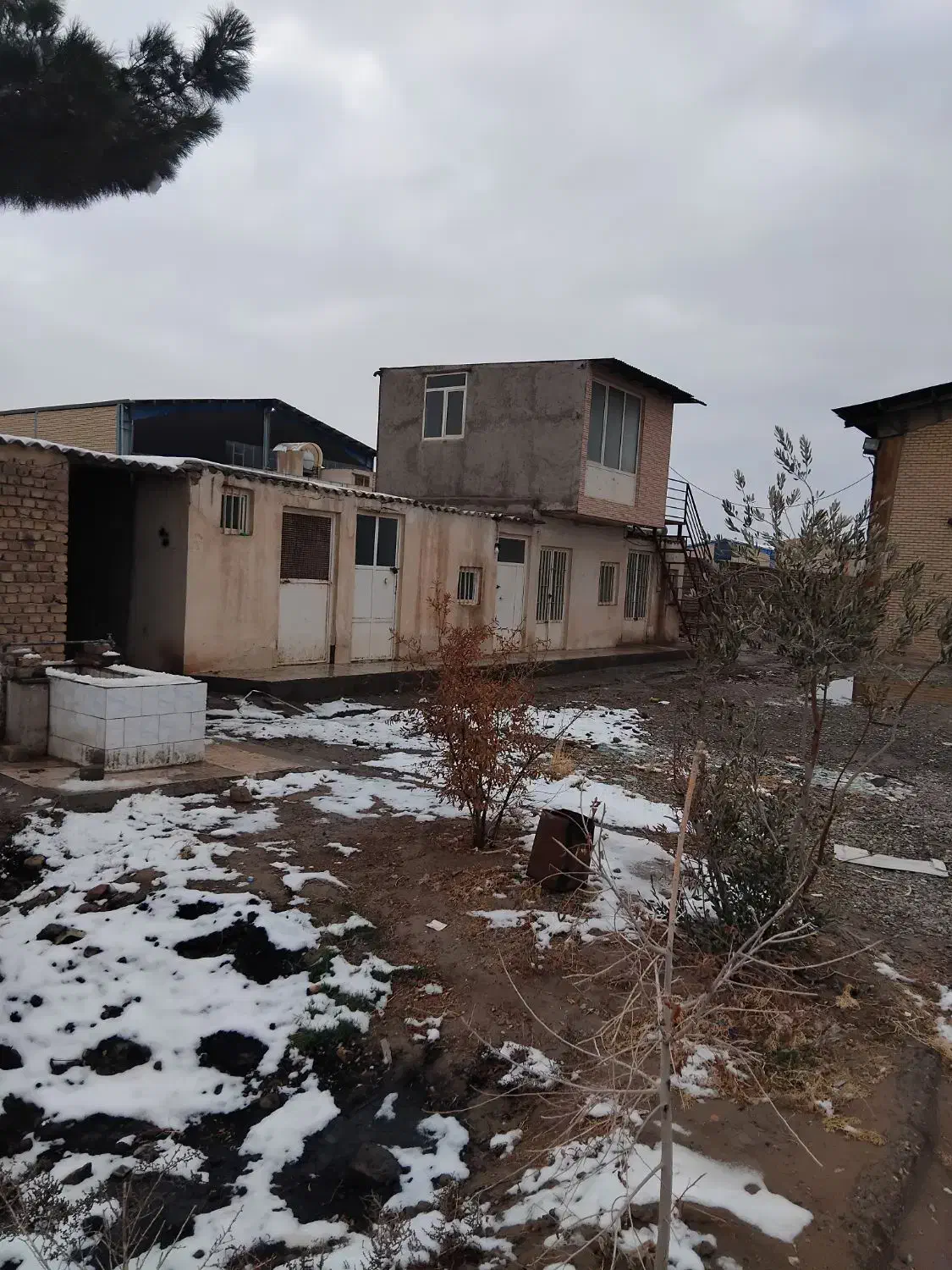 سوله کارگاهی با محوطه بزرگ|اجارهٔ دفتر صنعتی، کشاورزی، تجاری|کاشان, مزرعه نواب|دیوار