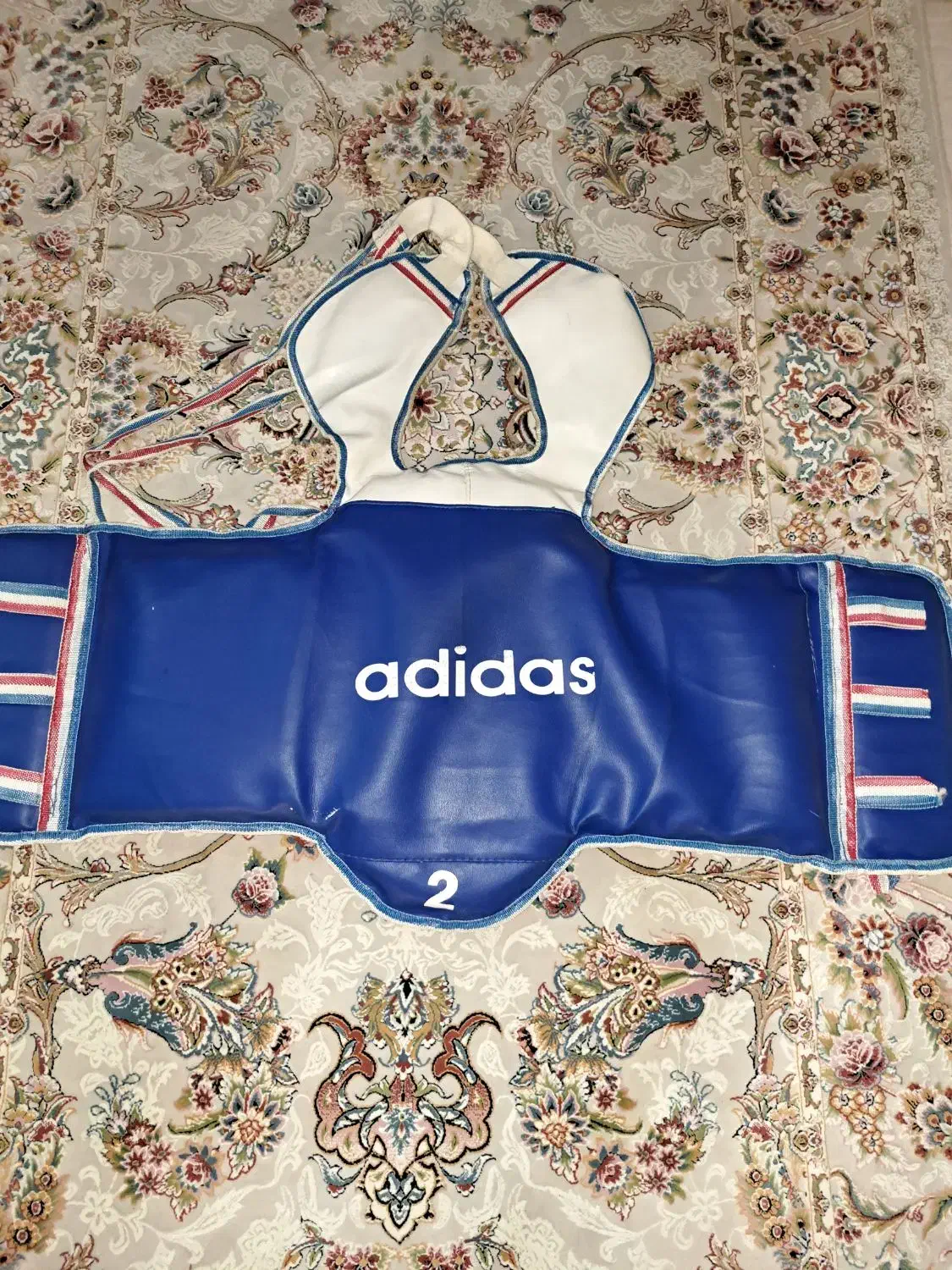 هوگووکلاه تکواندو همراه لباس ولوازم جانبی|تجهیزات ورزشی|اسلامشهر, مظفریه|دیوار