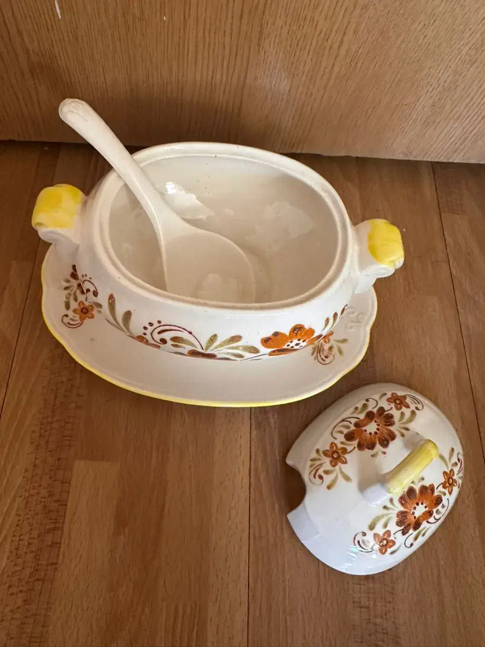 سوپ خوری کوچک قدیمی  عتیقه|کلکسیون اشیاء عتیقه|تهران, دروس|دیوار