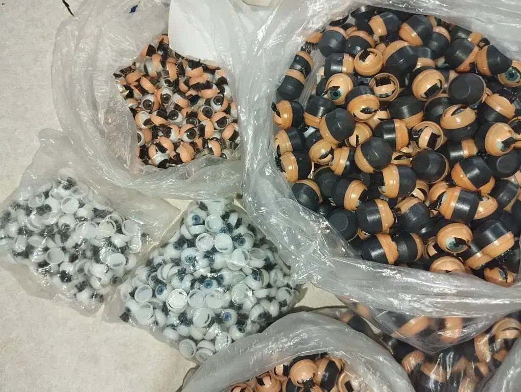 چشم عروسک خواب بیدار توافقی|اسباببازی|شیراز, شهرک مهرگان|دیوار