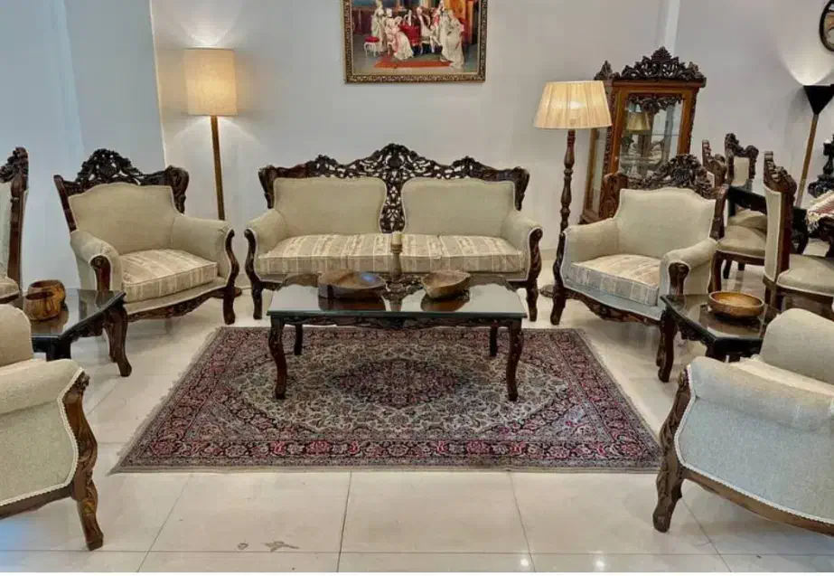 تعمیرات و رنگ کاری مبل راحتی وسلطنتی باقیمت مناسب|مبلمان خانگی و میز عسلی|مشهد, رده|دیوار