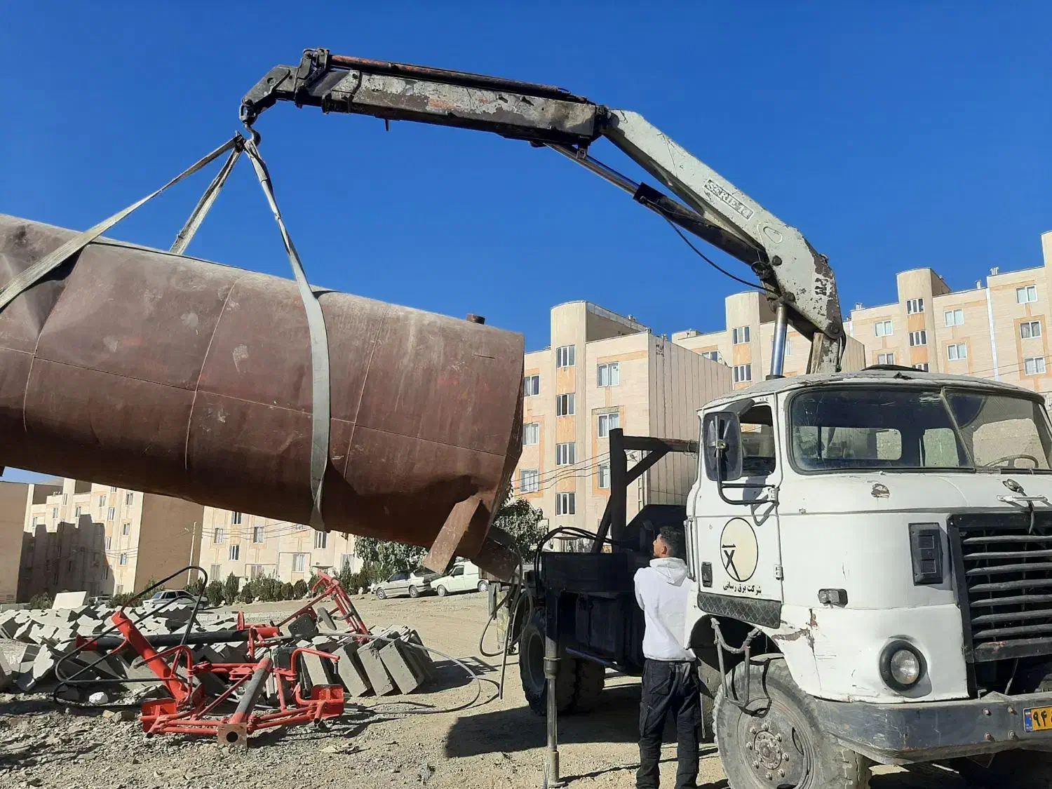 جرثقیل و بالابر|خدمات حمل و نقل|سنندج, |دیوار