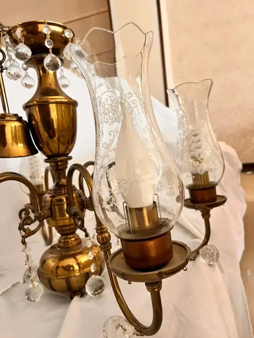 لوستر|لوستر و چراغ آویز|اصفهان, باغ زیار|دیوار