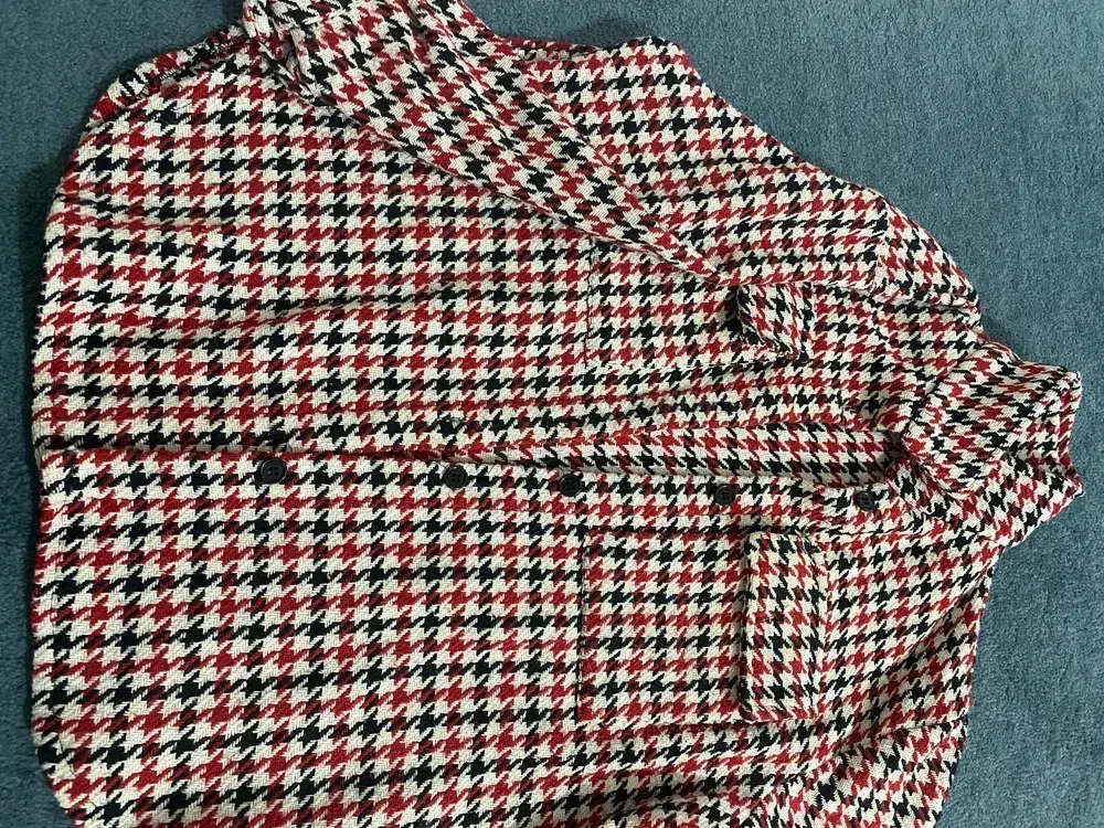 شکت دخترانه|لباس|سبزوار, نواب صفوی|دیوار