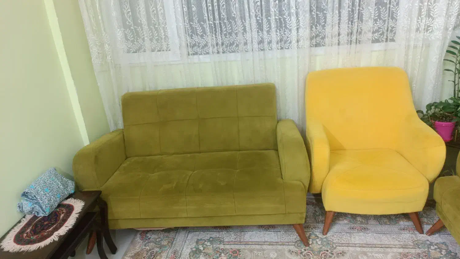 مبل راحتی گلبهار|مبلمان خانگی و میز عسلی|گلبهار, شهر جدید گلبهار|دیوار