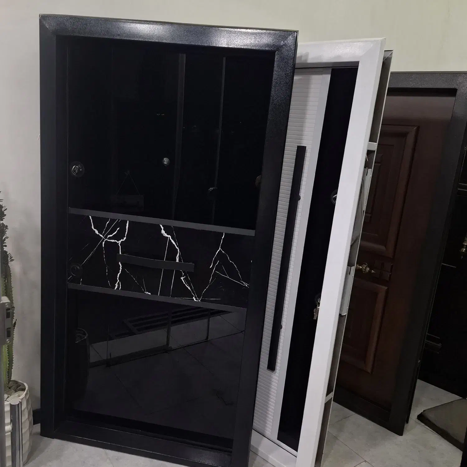 استخدام فروشنده درب ضد سرقت، حقوق+ پورسانت|استخدام بازاریابی و فروش|رباطکریم, شهرک صنعتی زوارهای|دیوار