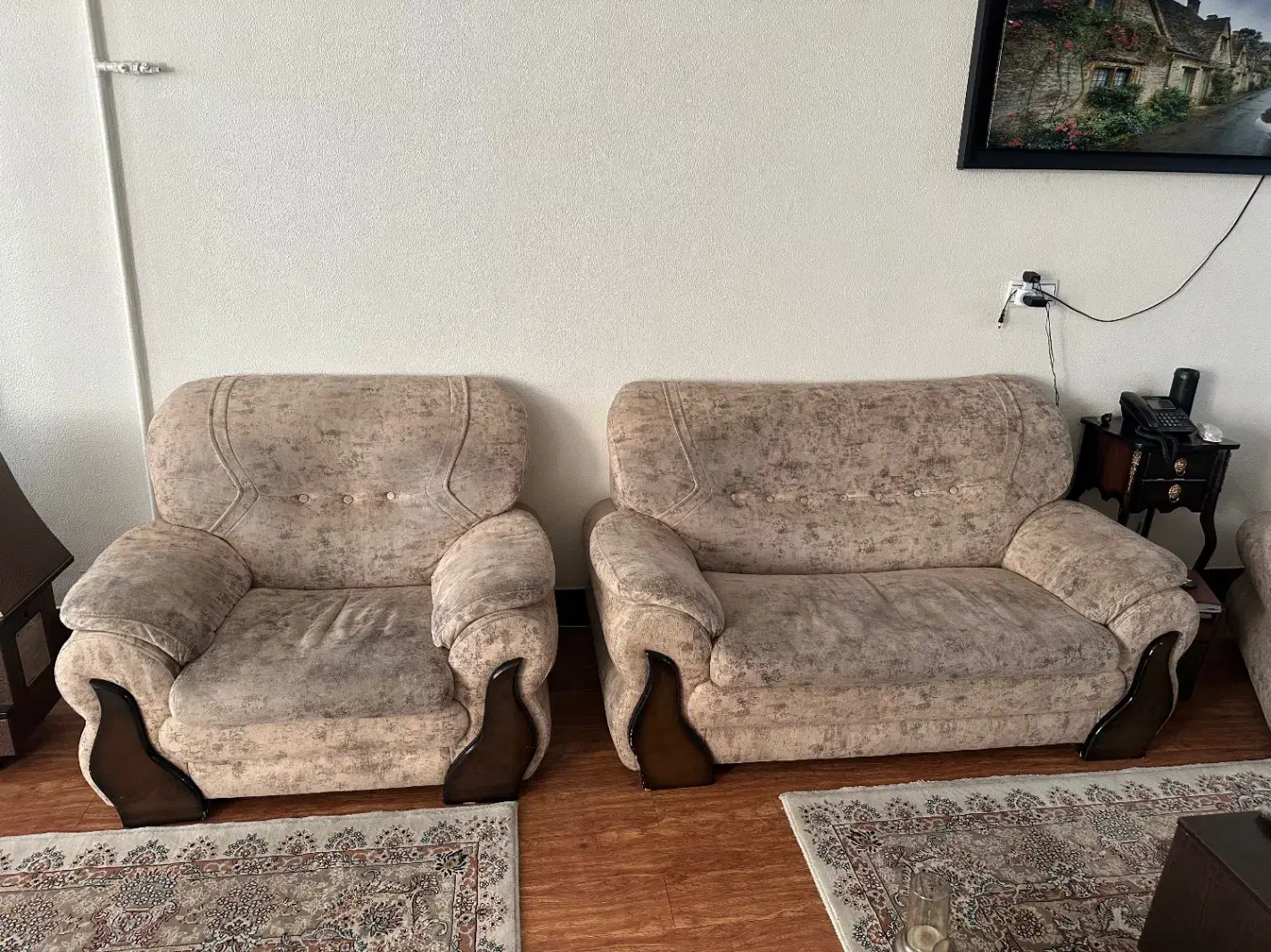 مبل راحتی ۷ نفره + میز وسط|مبلمان خانگی و میز عسلی|شاهین‌شهر, عطار|دیوار