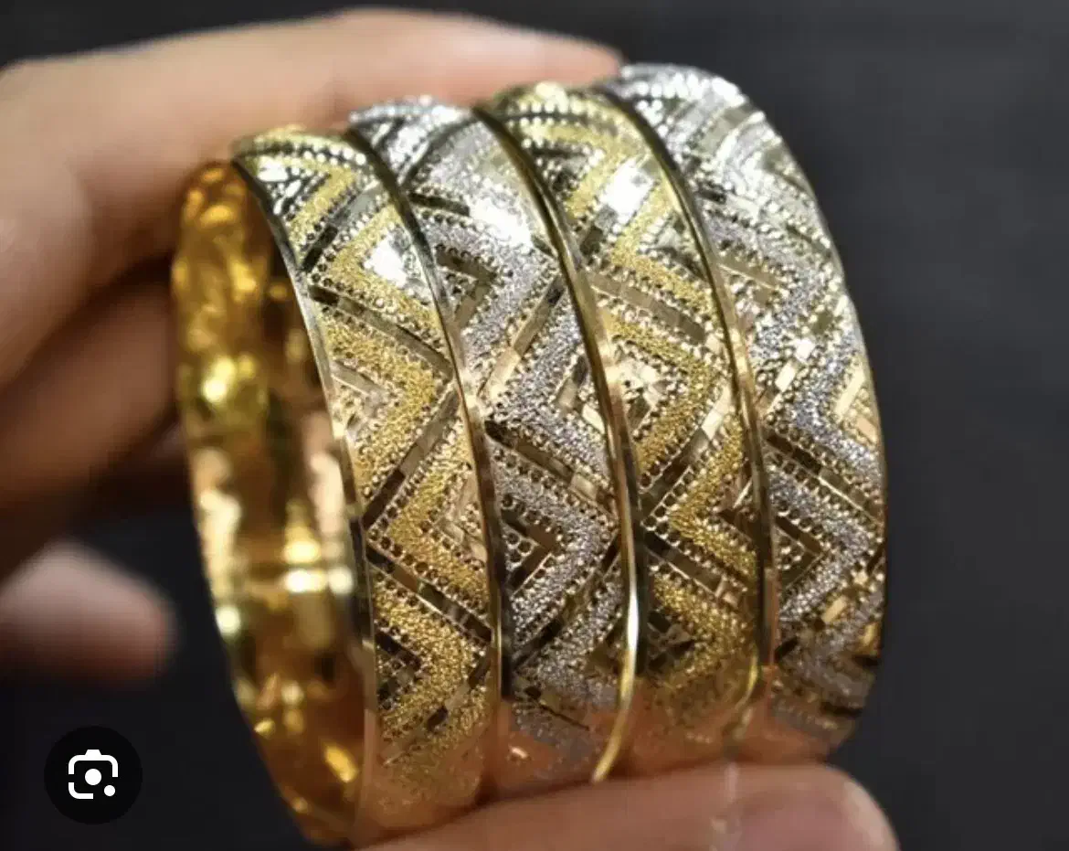 طلا‌ با اقسا‌ط 2‌ سا‌له بخر (سامانه بتا)|جواهرات|اصفهان, توپخانه ارتش|دیوار