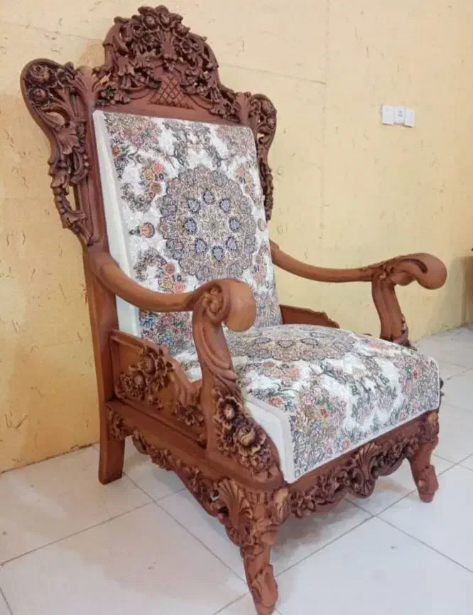 تنها شعبه مبل قالی (رایکا)ادرس خ خواجو ۲۹|مبلمان خانگی و میز عسلی|کرمان, |دیوار