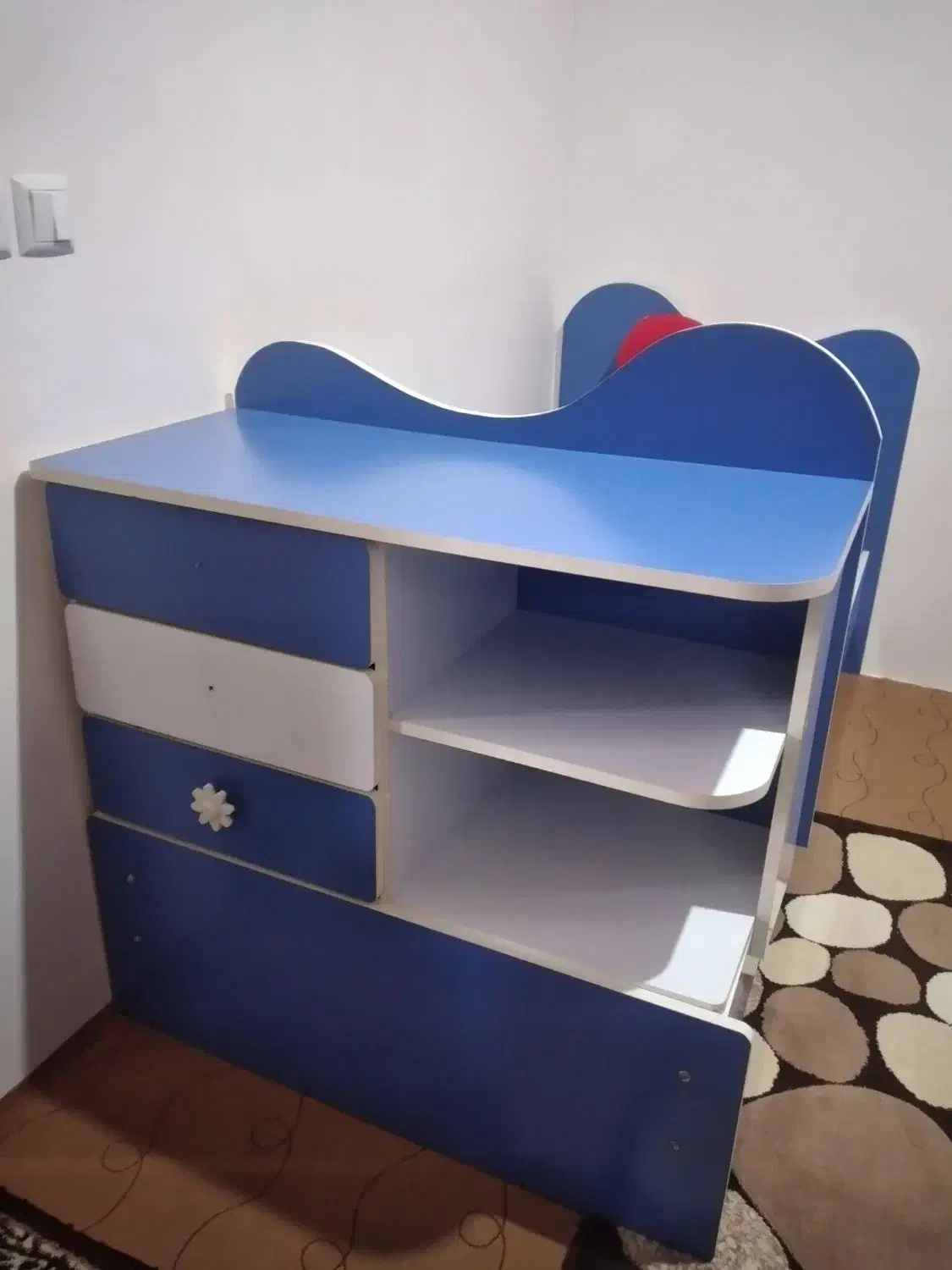 تخت خواب در حد نو|تخت و سرویس خواب|بازرگان, |دیوار