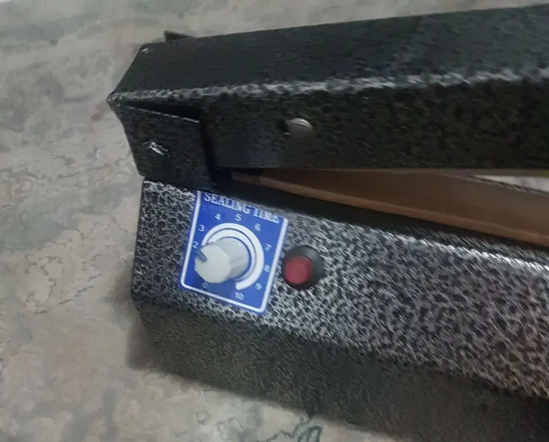 دستگاه دوخت پلاستیک تایمردار مانا ۲۰ سانتی نو|فروشگاه و مغازه|قم, پردیسان|دیوار