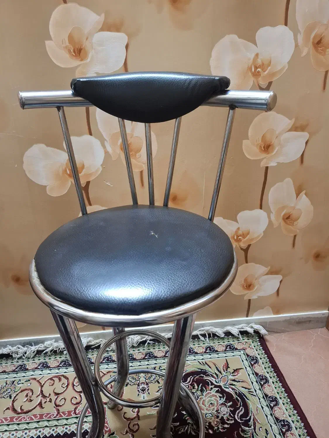 صندلی|صندلی و نیمکت|اراک, |دیوار