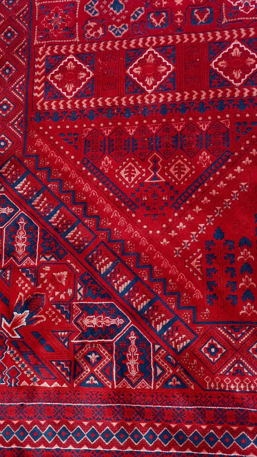 فرش ۹ متری ۱۲۰۰ شانه|فرش|شیراز, فخرآباد (دروازه کازرون)|دیوار