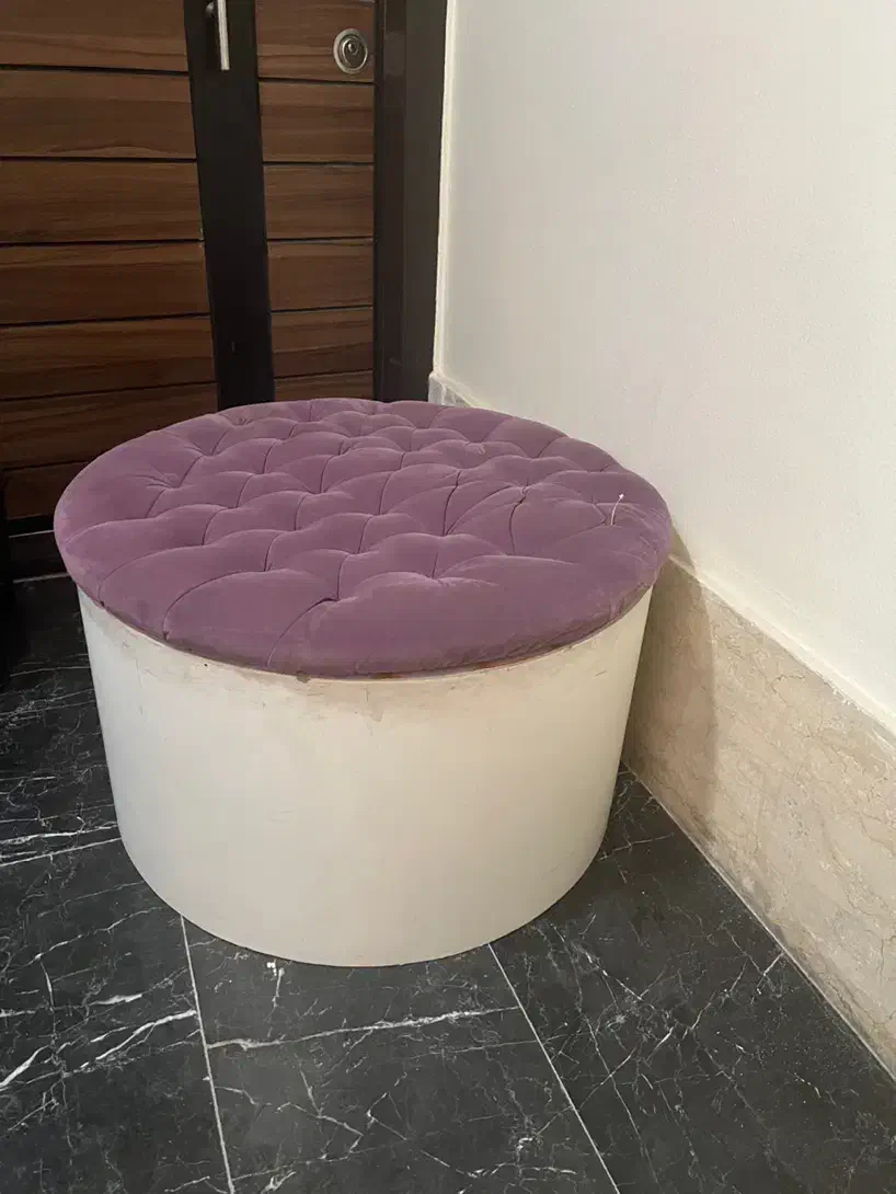 صندلی گرد و باکس اجناس|صندلی و نیمکت|اصفهان, فیض|دیوار