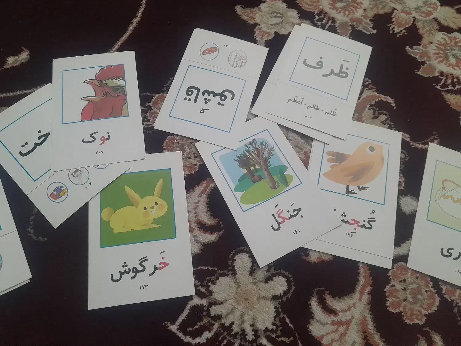 فلش کارت های کلمه و حروف الفبا|لوازم التحریر|قوچان, |دیوار