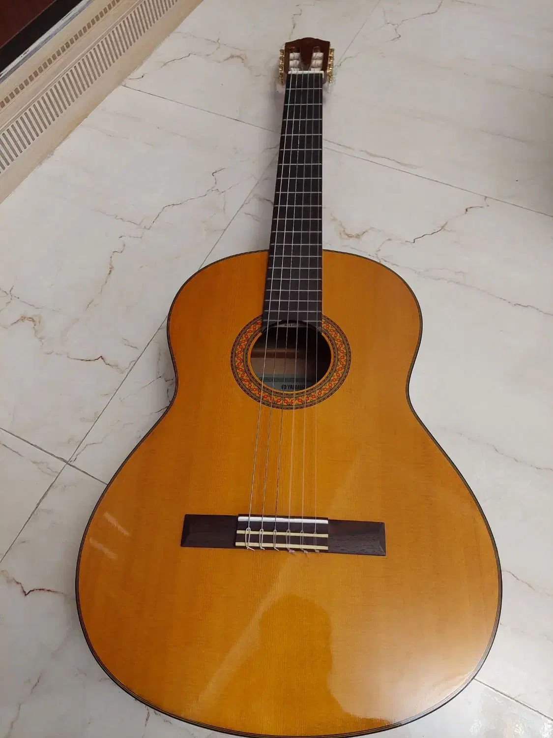 گیتار یاماها مدل C70|گیتار، بیس، امپلیفایر|ساری, |دیوار