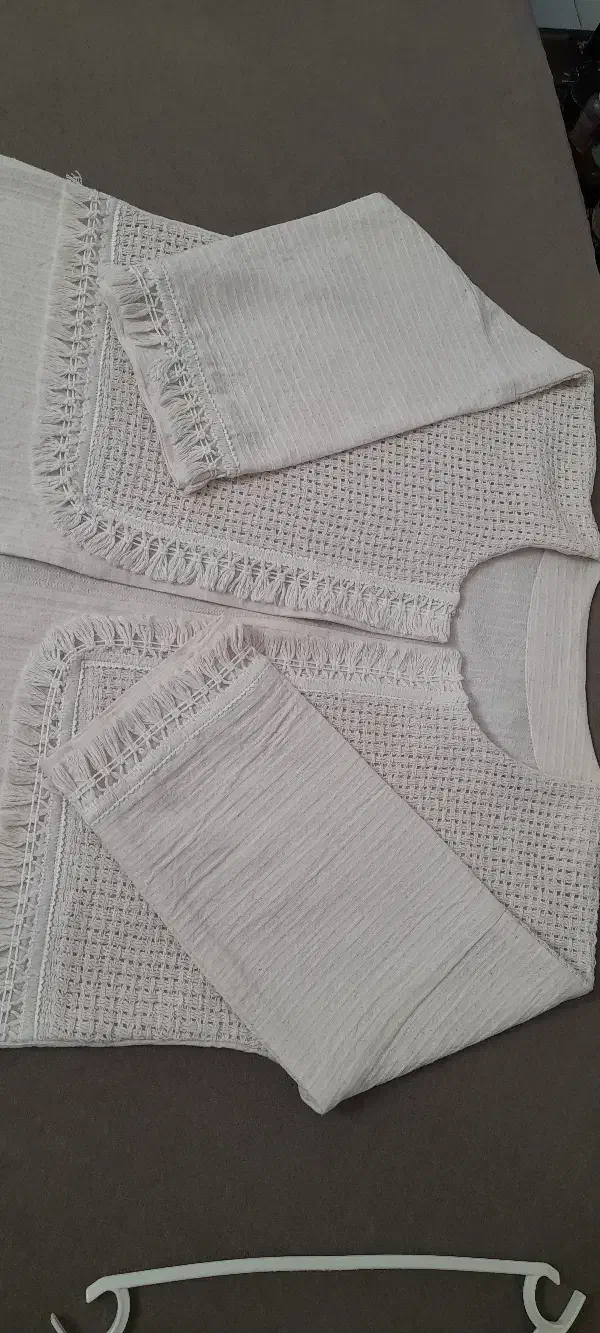 مانتو کنفی|لباس|تایباد, |دیوار