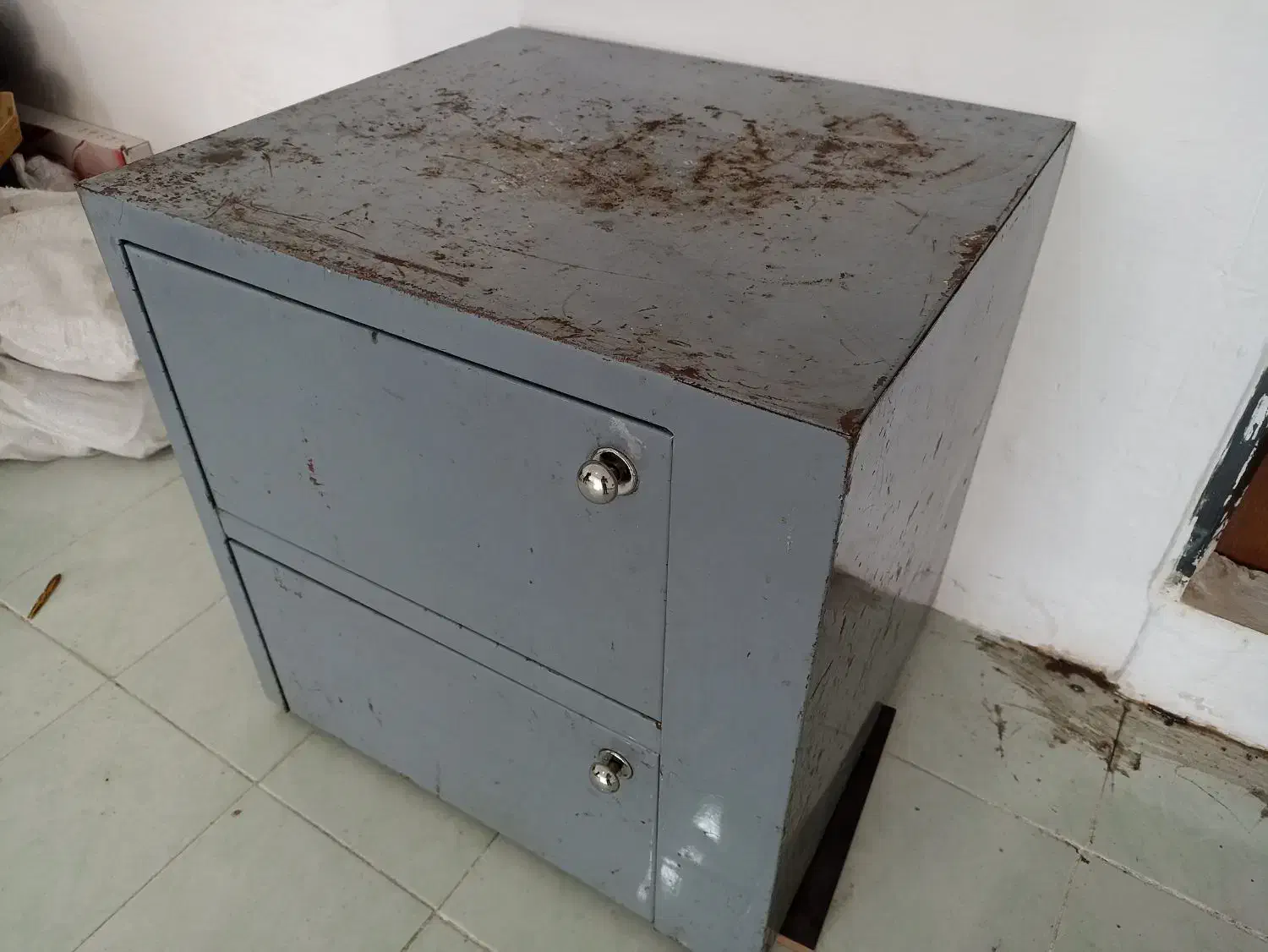 کابینت فلزی|بوفه، ویترین، کنسول|سهند, |دیوار